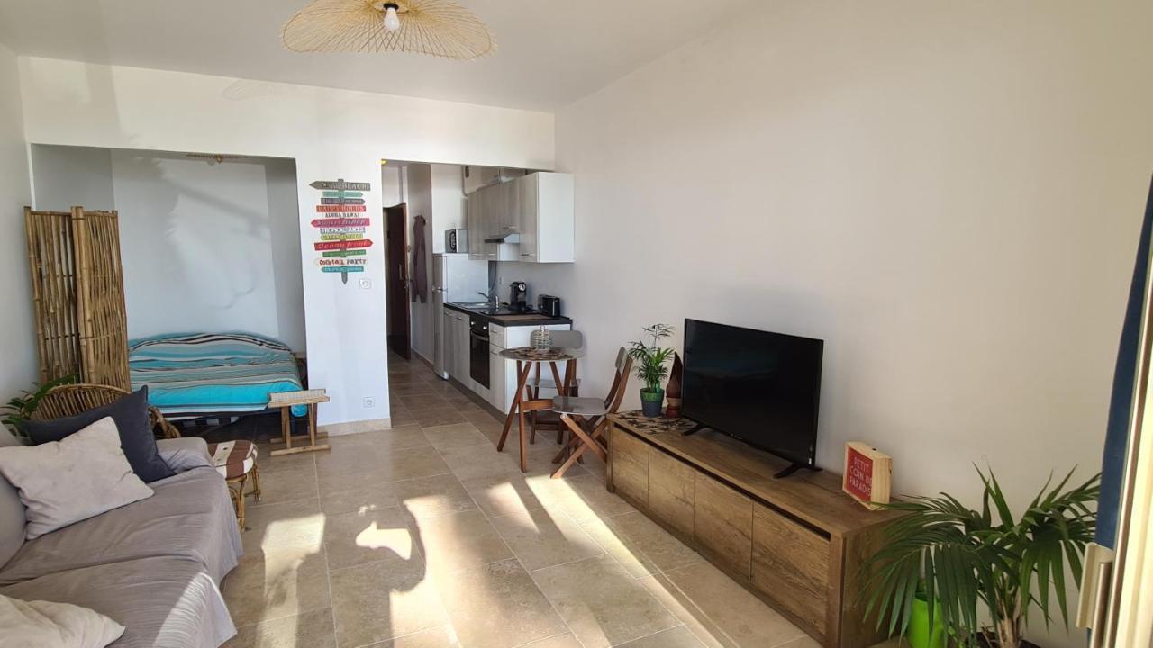 Ferienwohnung Ti Caz Kreol - Juan Plages Les Pieds Dans L'Eau Exterior foto