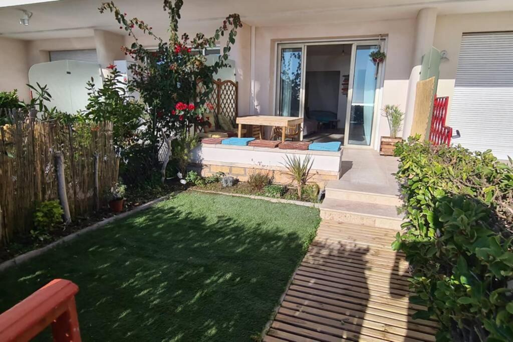 Ferienwohnung Ti Caz Kreol - Juan Plages Les Pieds Dans L'Eau Exterior foto