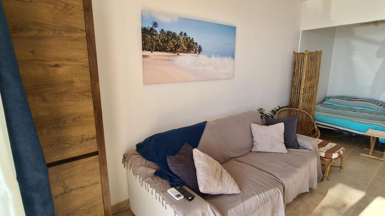 Ferienwohnung Ti Caz Kreol - Juan Plages Les Pieds Dans L'Eau Exterior foto