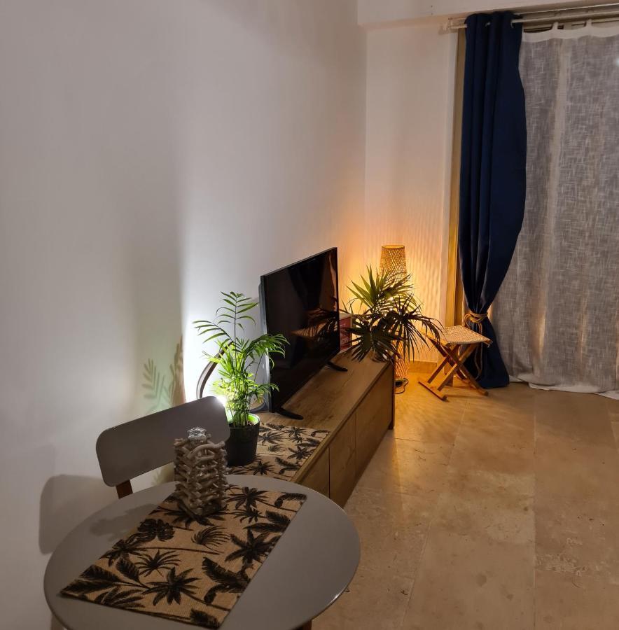 Ferienwohnung Ti Caz Kreol - Juan Plages Les Pieds Dans L'Eau Exterior foto